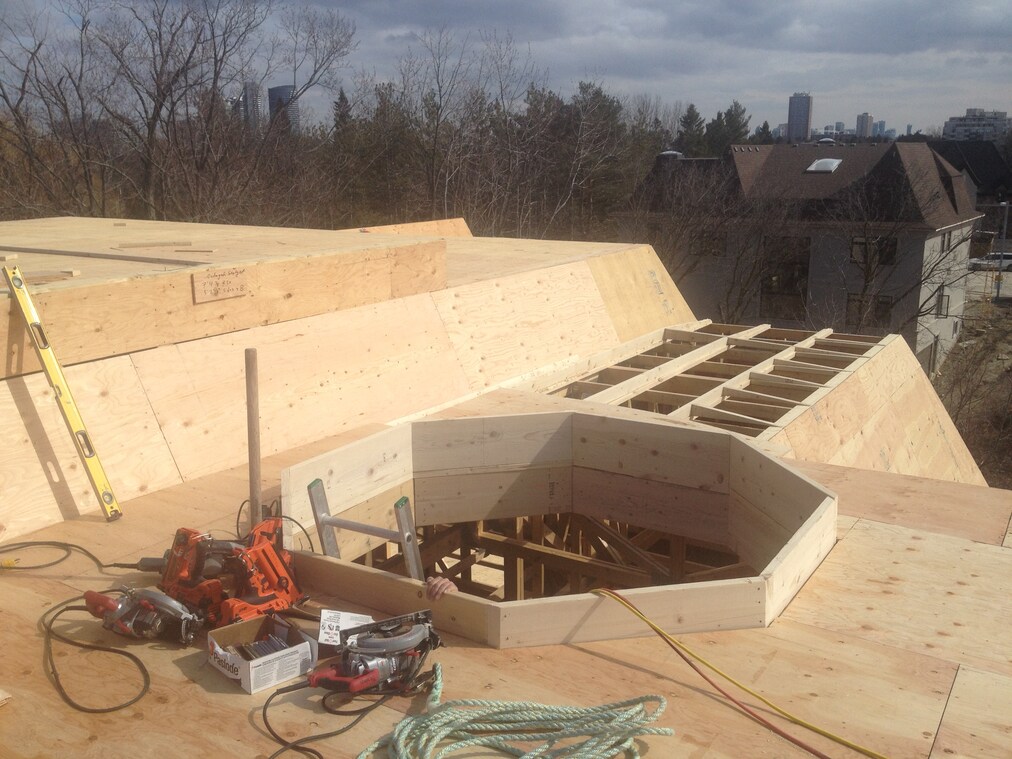 freshly sheeted roof with octagon skylight