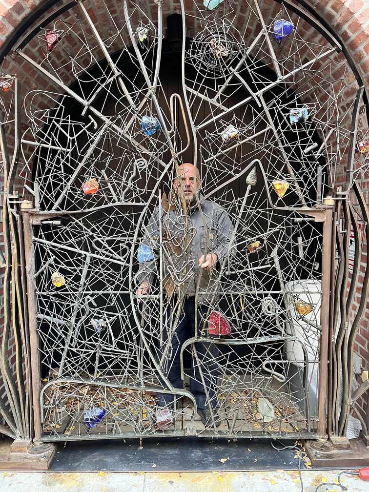 Kaimi Niemann Unveils "Mahalo Lenape" on the Upper East Side